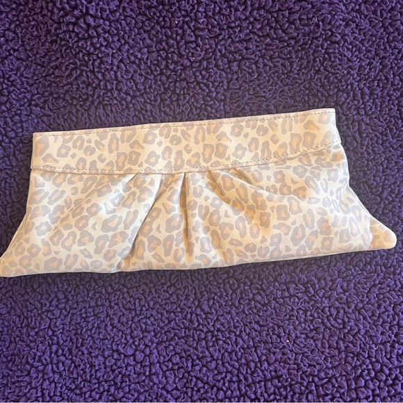 Lauren Merkin cheetah frame purse clutch made in USA 🇺🇸 gorgeous 💕 - Picture 3 of 5